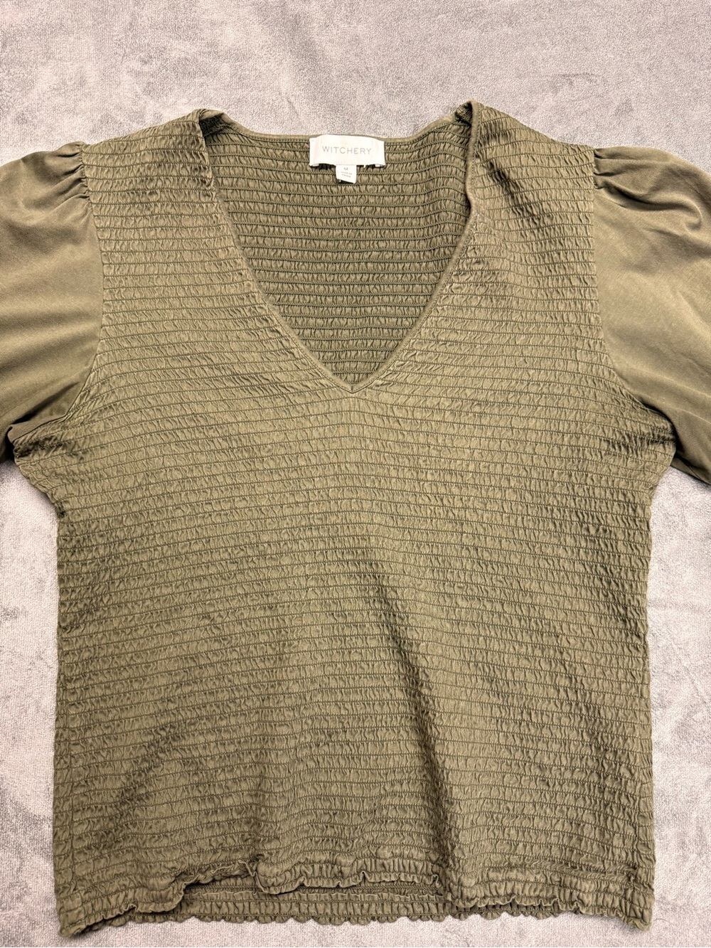 WITCHERY OLIVE SMOCKED V-NECK PUFF SLEEVE TOP SIZE M
